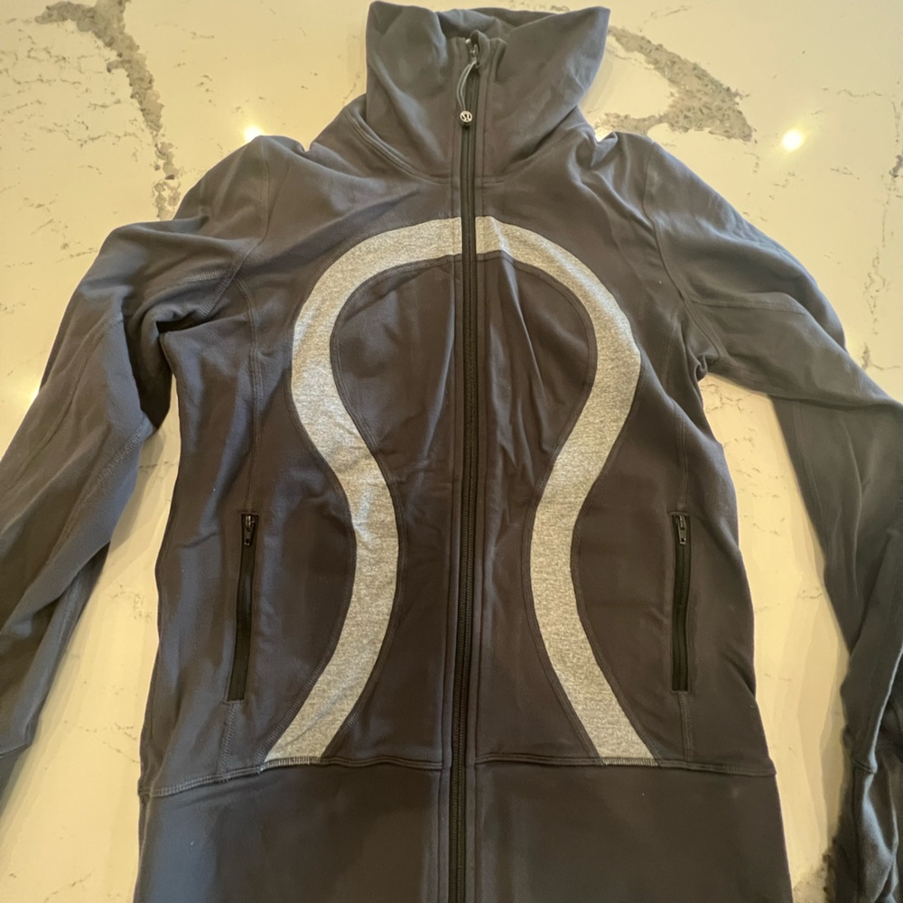 Dark grey and light grey Lululemon workout jacket!!